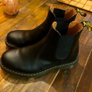 Dr Martins Chelsea boots